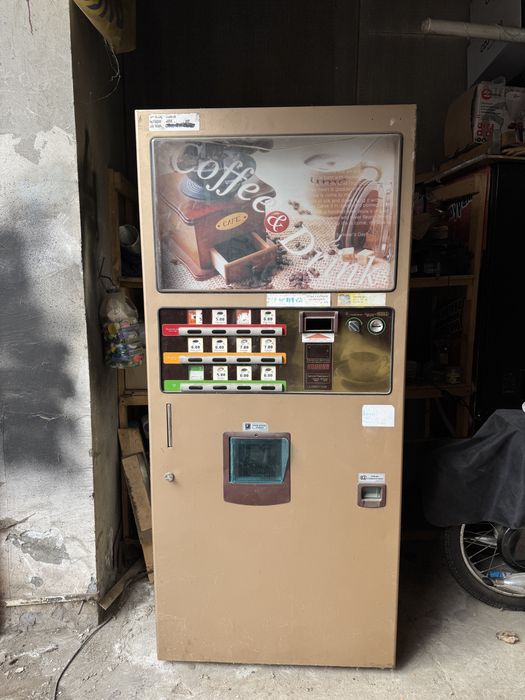 Вендінговий каво апарат Samsung. У гарному стані