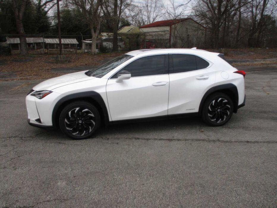 Lexus Ux      2022