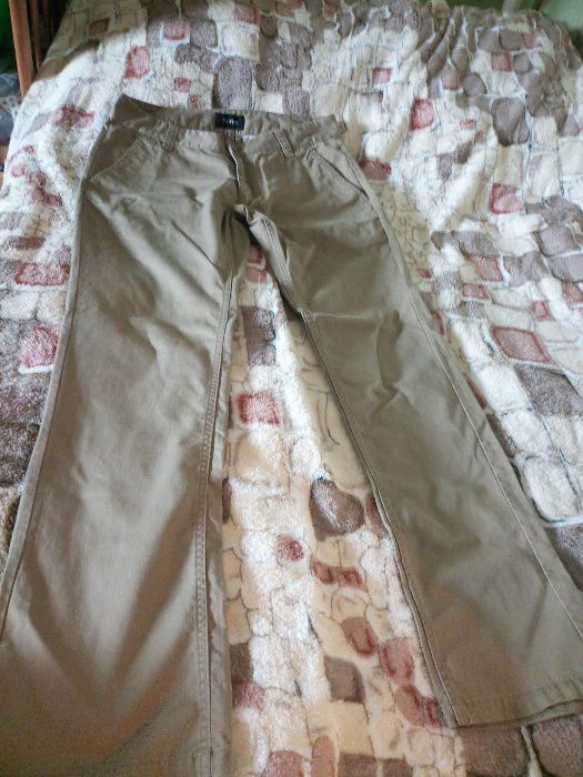 Мужские бежевые джинсы