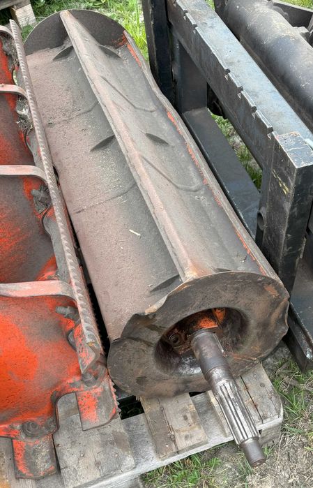 Odrzutnik kompletny kombajn Deutz Fahr M900,922,980,1080 inne