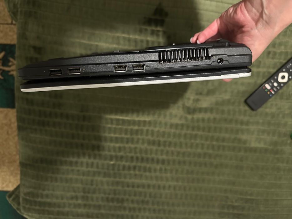 Ноутбук Fujitsu-Siemens AMILO Li 2732