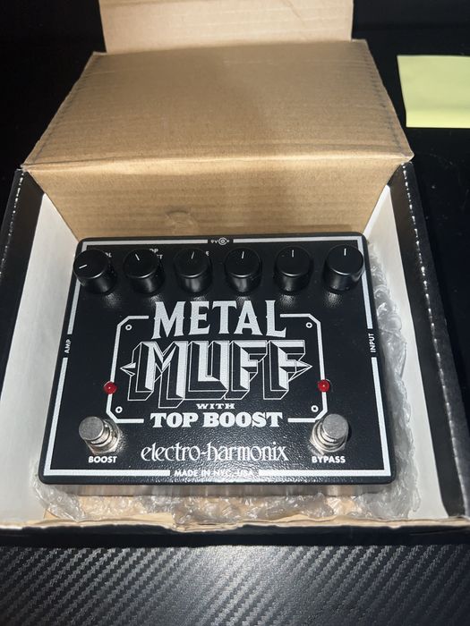 Metal muff with top boost efekt gitarowy