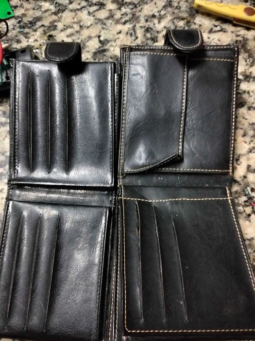 Carteiras de homem em pele genuína