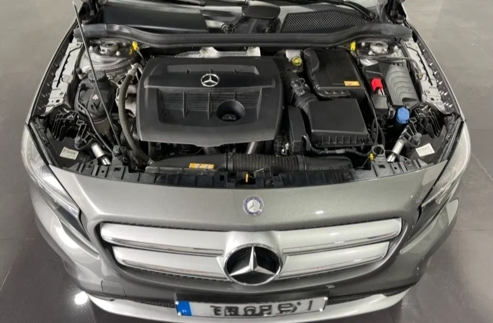 Mercedes Benz GLA 180 CDI Edition Style   2015 . 145 000km . DIESEL . SUV