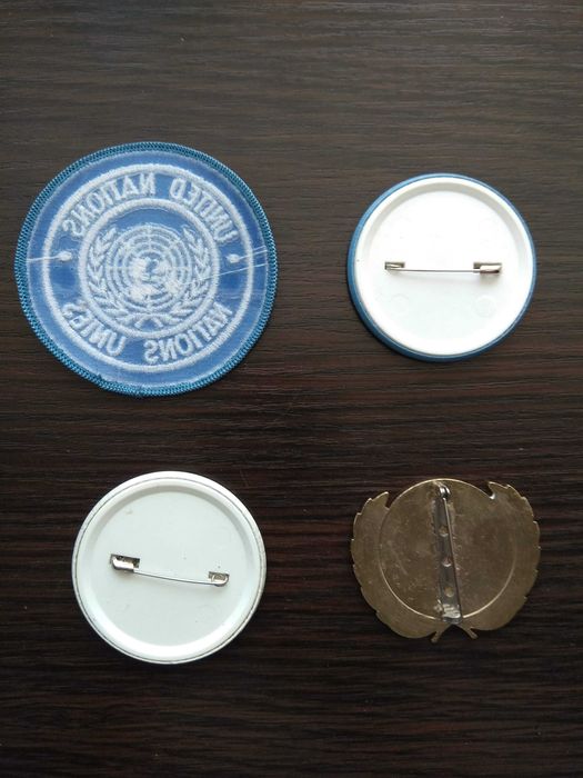 атрибутика миротворчих сил ООН (шеврон, значки, кокарда, берет)