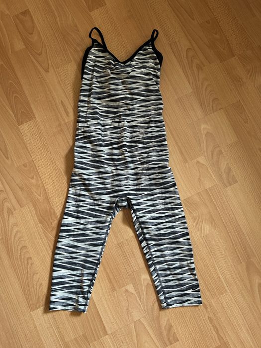 Жіночий спортивний костюм Nike