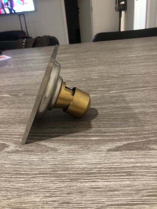 Vendo Ralo de chão automatico normalmente usado para quartos de banho,duches,cozinhas ou varandas