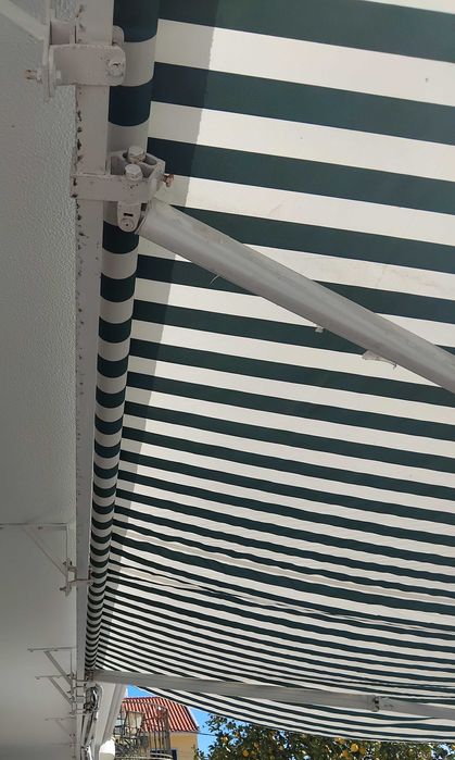 Toldo para varanda, jardim, pátio.