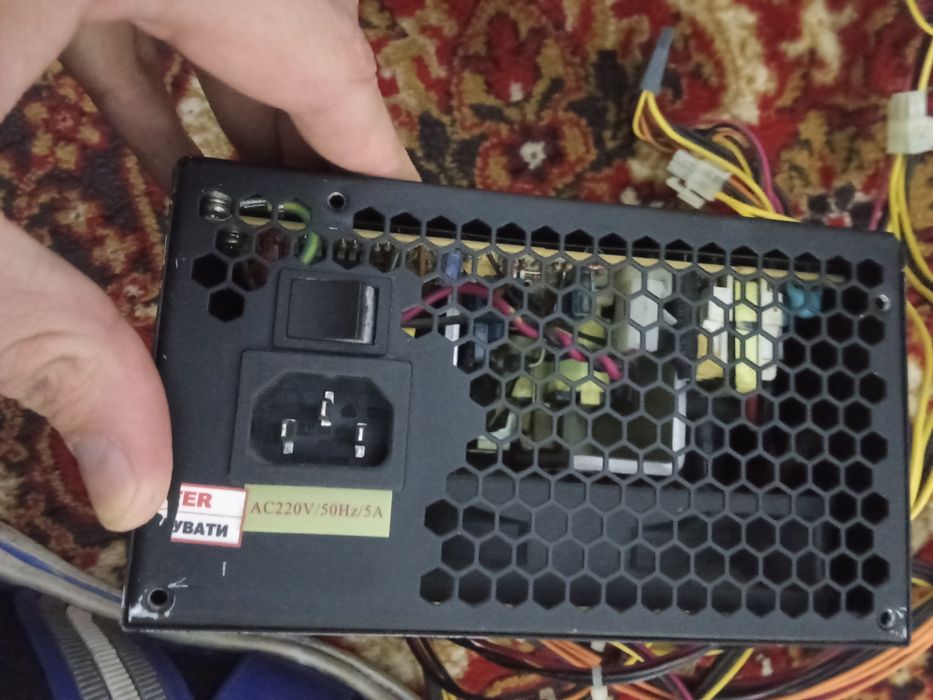 Отлічний блок живлення