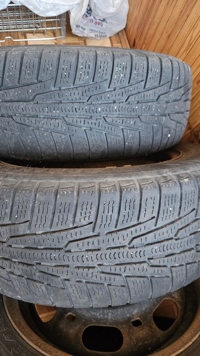 Колеса диски із зимньою гумою R14 185 65 від VW Passat B4 (штамповані)