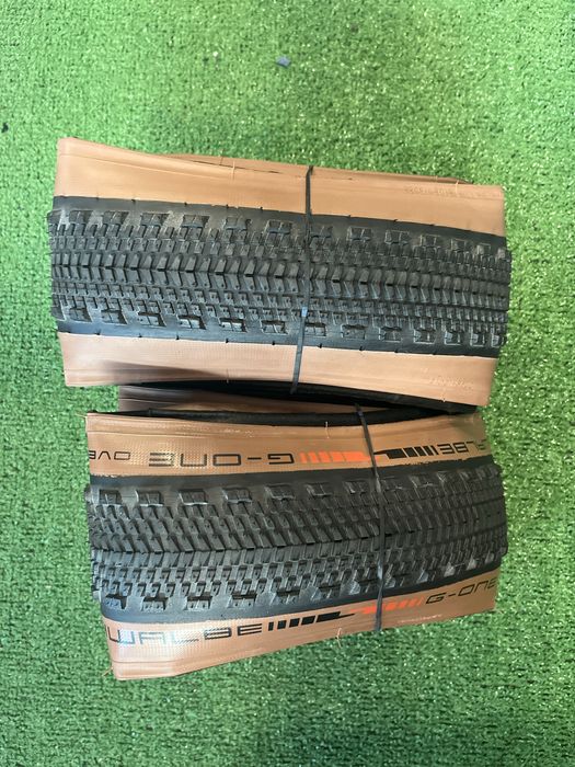 Par pneus  Schwalbe G-One Overland TLE