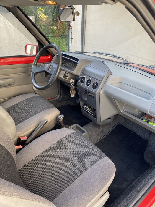 Peugeot 205 XAD_Vermelho
