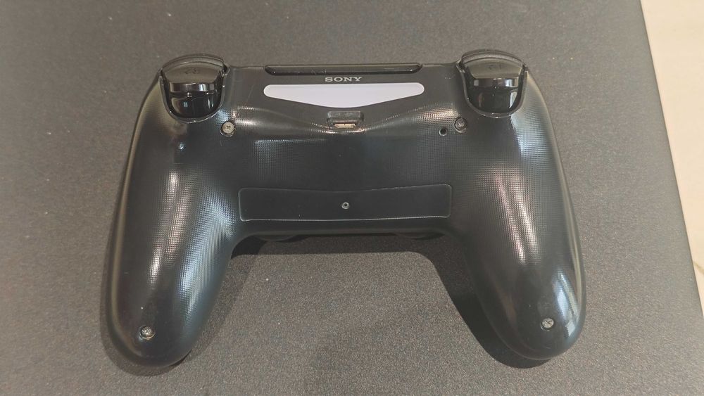 Playstation 4 Slim Avariada + Comando