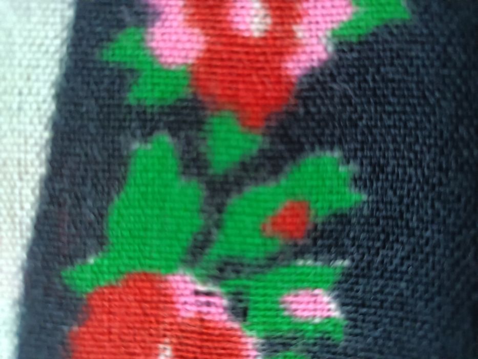 хустка українська шерсть  з етикетками