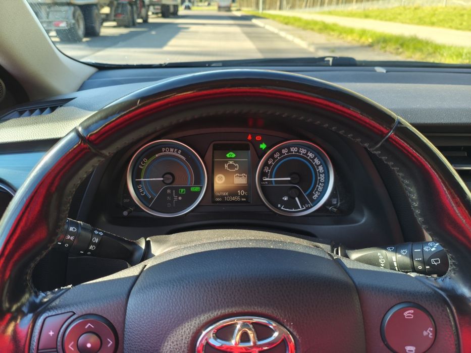 Toyota Auris 1.8 hybrid zadbana
