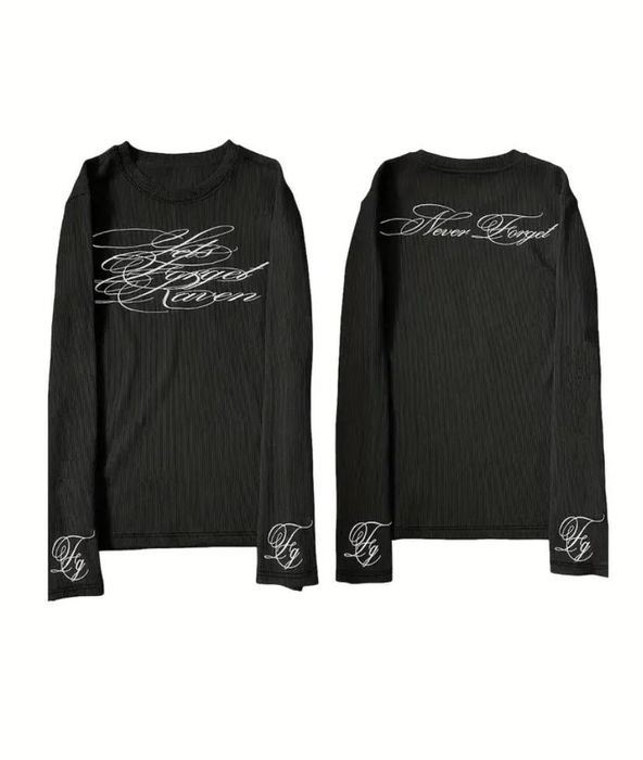 Чудові лонги та футболки y2k