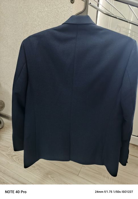 Чоловічий піджак