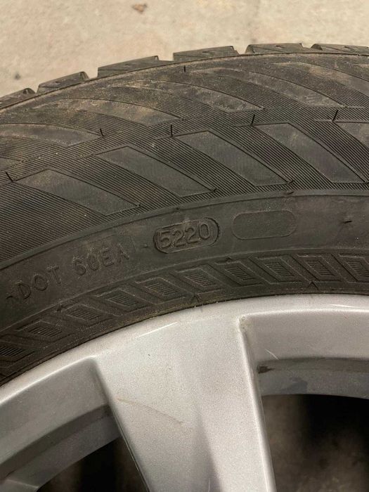 AMAROK VW , VW T5/T6 - 2020r doskonały stan 245/65/R17 - 5x120 rozstaw