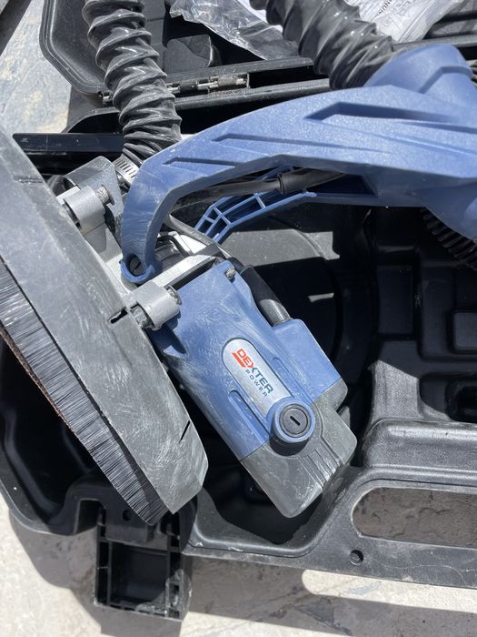 Girafa Lixadora para paredes e tetos 710 W 225 mm Dexter Power IV
