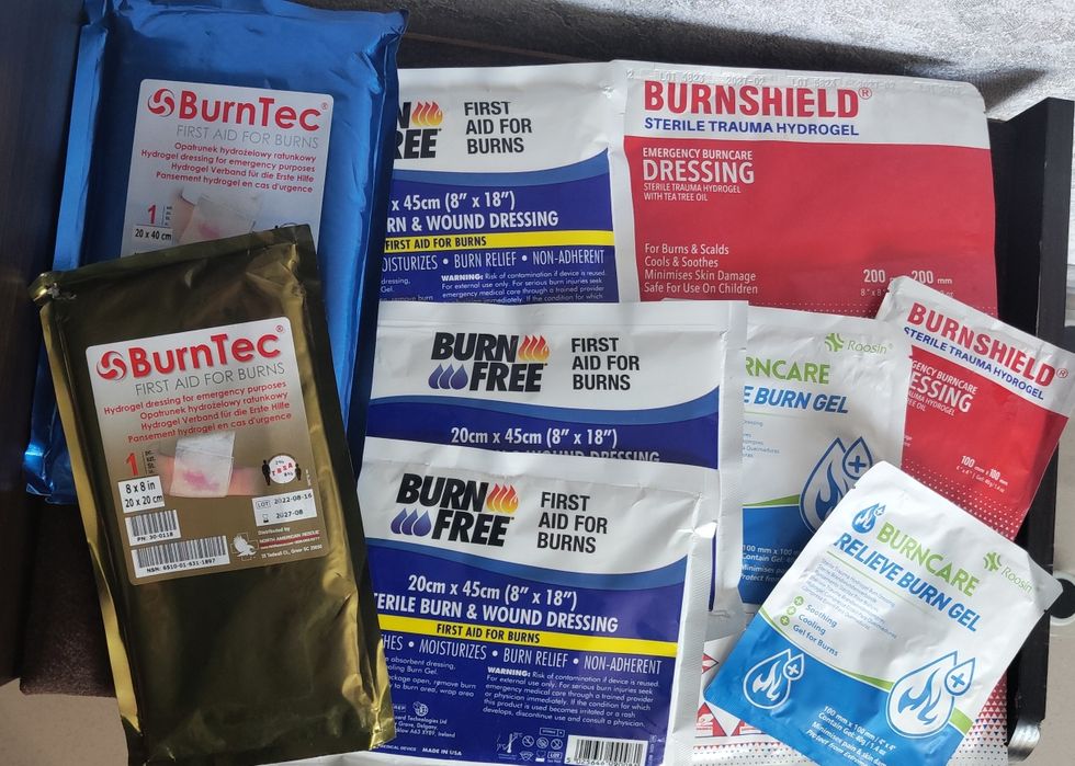 Бинт гемостатичний, протиопікові пов'язки