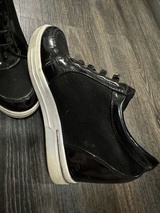 Продам сникерсы