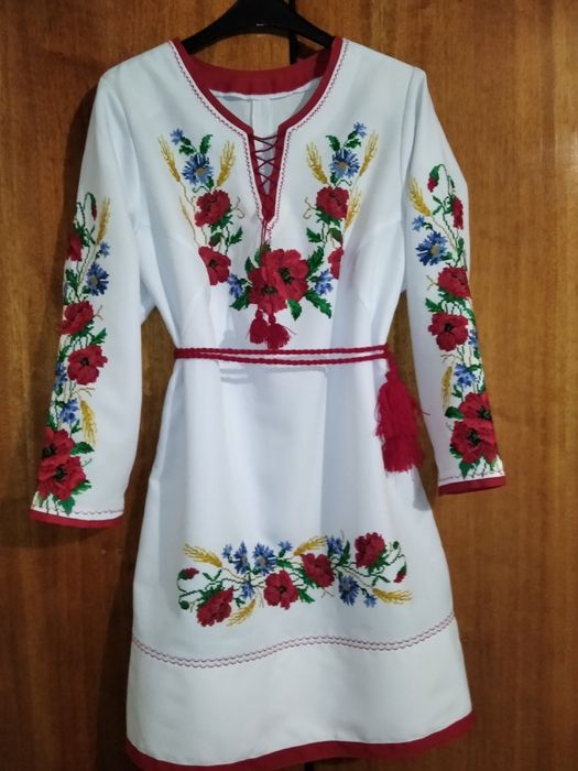 Сукня - вишиванка жіноча, ручна робота , 50 - 54  розмір.