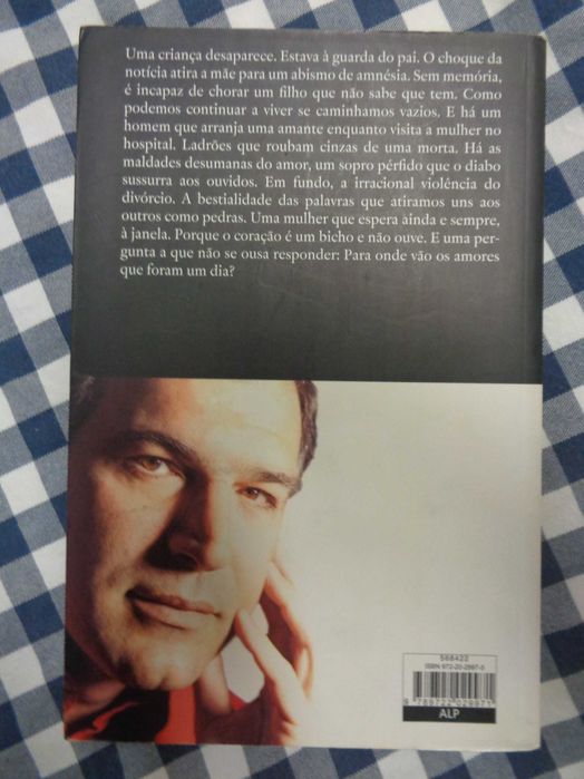 Livro Mulher em Branco - Rodrigues Guedes de Carvalho