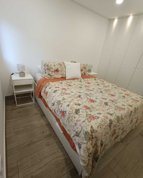 Cama casal Ikea Brimnes gavetas