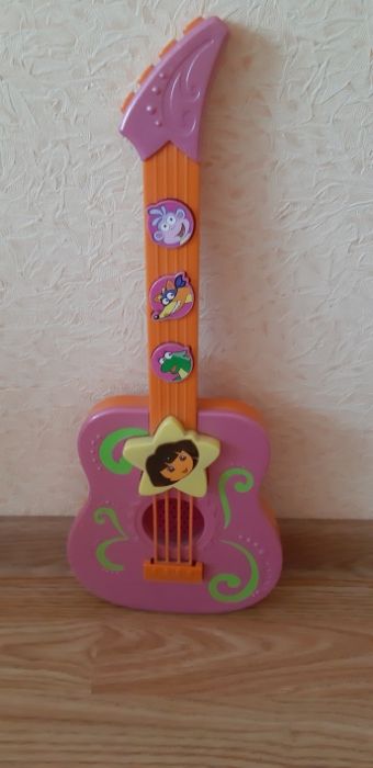 Гітара музикальна