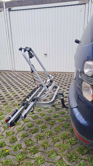 Uchylny bagażnik na dwa rowery na hak, Eufab Ergo Plus.