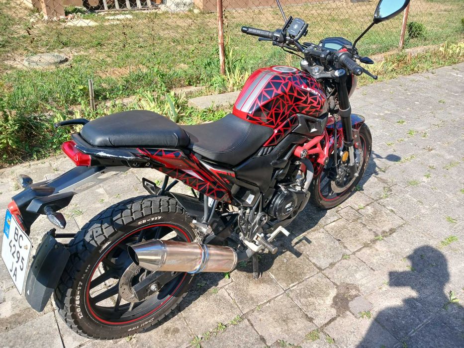 Продаю Lifan SR200