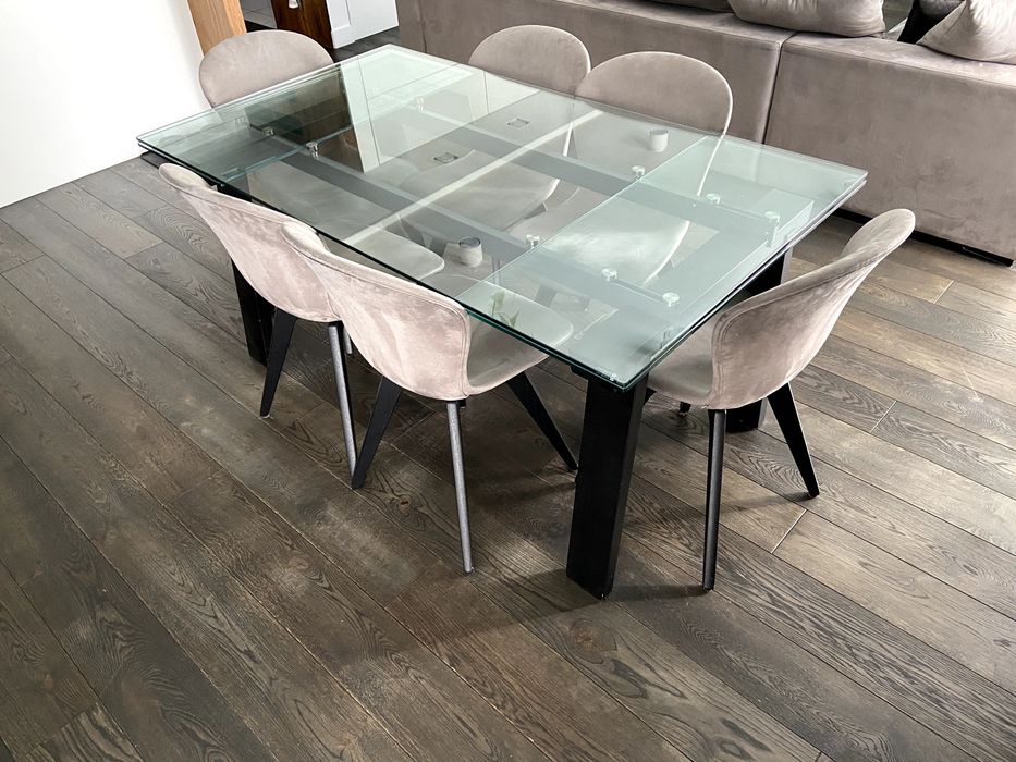 Stół rozkładany Calligaris Levante z krzesłami BoConcept