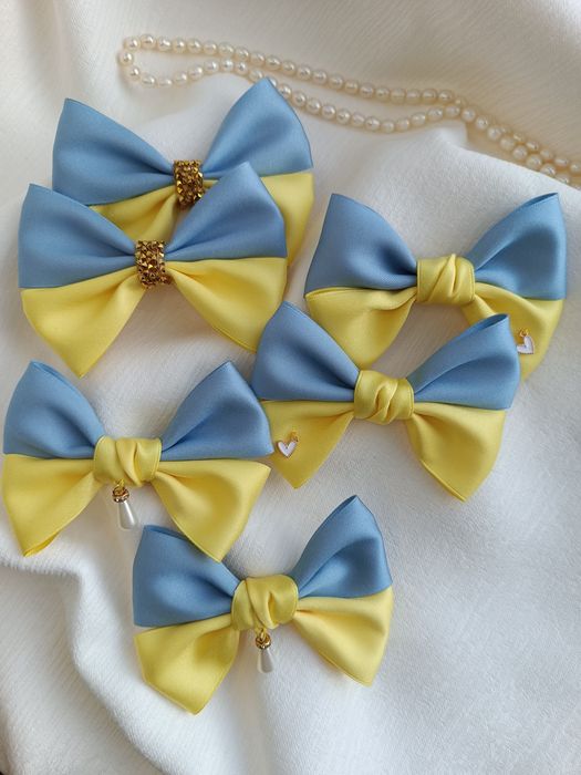 Бантики, заколки, резинки