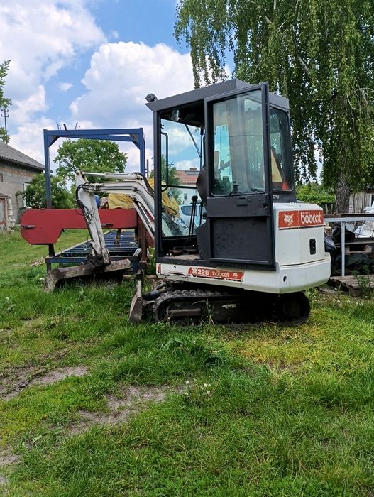 Rozbiórka altan, ogrodzen itp wywóz gruzu złomu gałęzi kontener, rebak