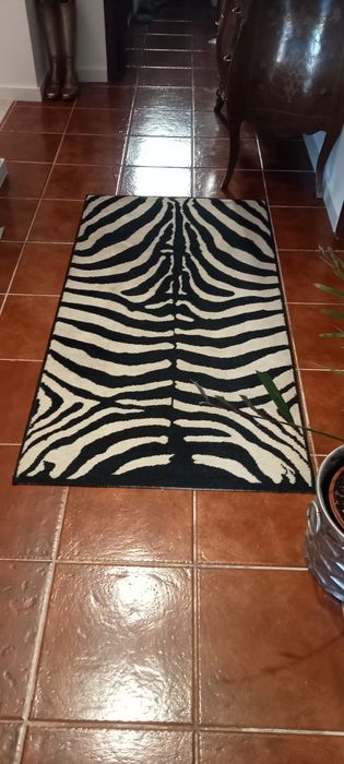 Tapete imitação zebra
