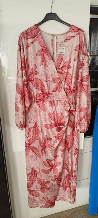 Cudna sukienka Reserved r.L-XXL
