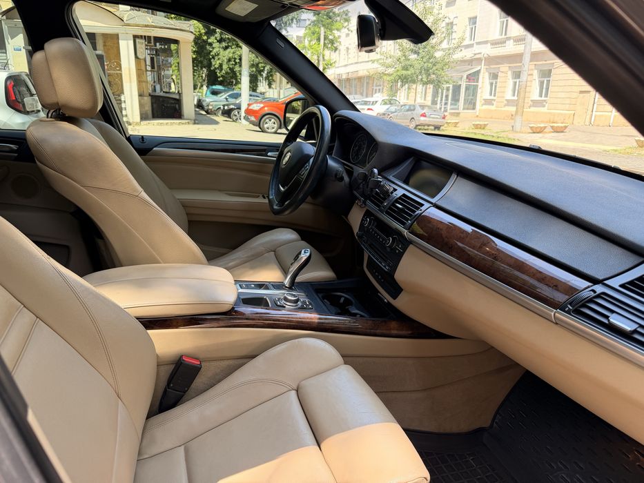 BMW X5 2011, дизель 3.0, xDrive