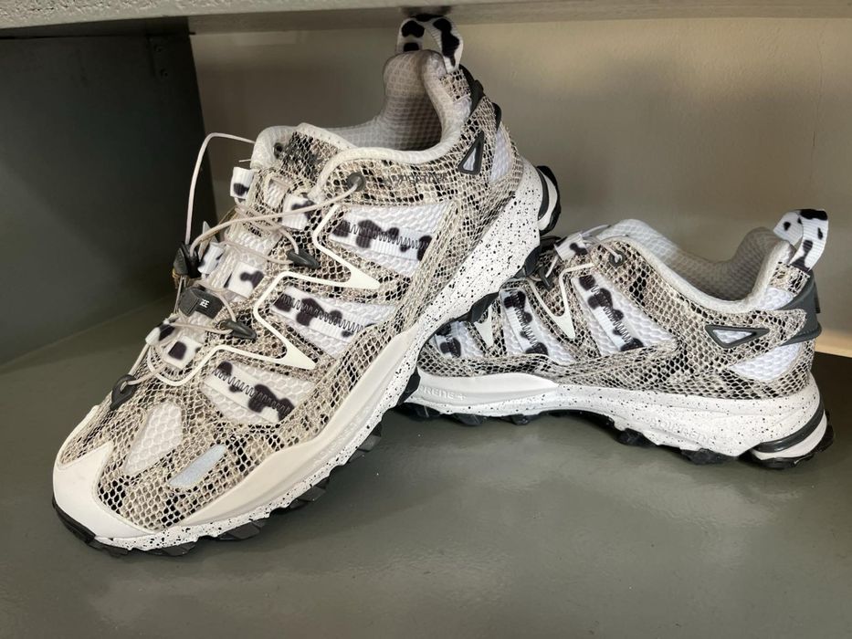 Кросівки  Adidas Hyperturf , оригінальні , нові ( 29 см )