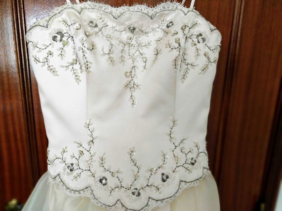 Vestido de Noiva em bom estado