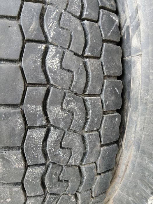Opony 10 R22.5 ciężarowe Bridgestone napęd prowadzace