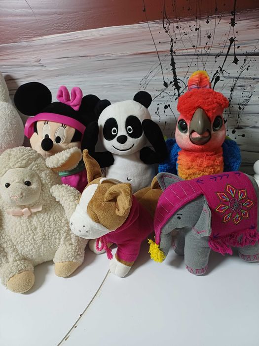 Peluches vários 10 unidades