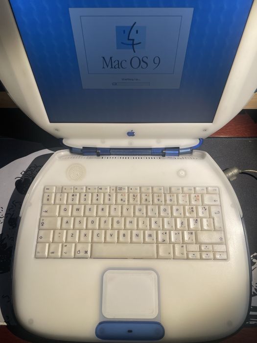 Apple iBook G3 Clamshell Vintage – Funcional – Mac OS 9