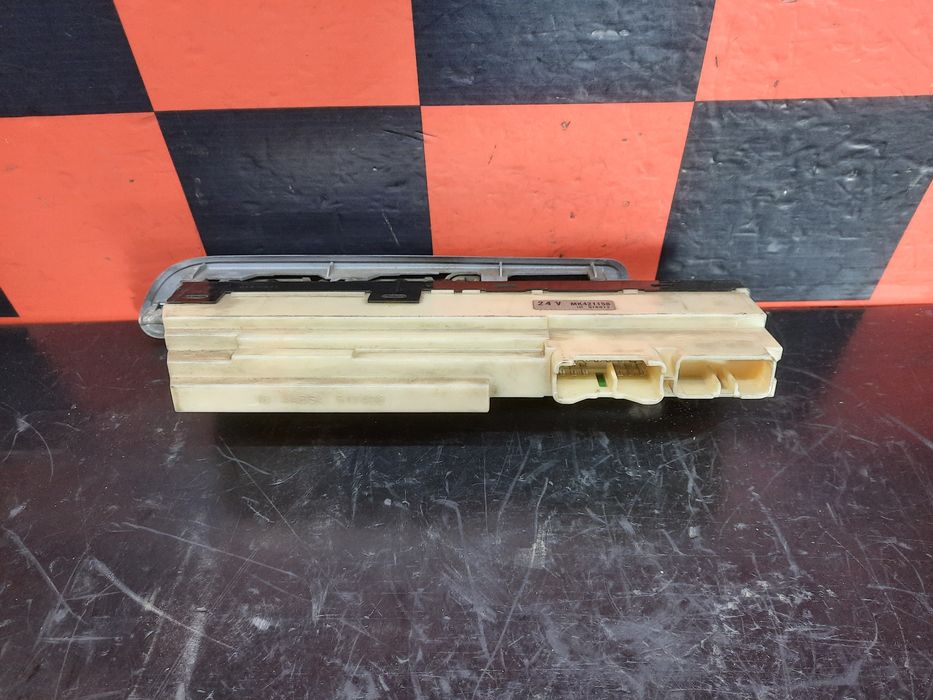 Comando / botão / interruptor vidros frente esquerdo MITSUBISHI TRUCKS