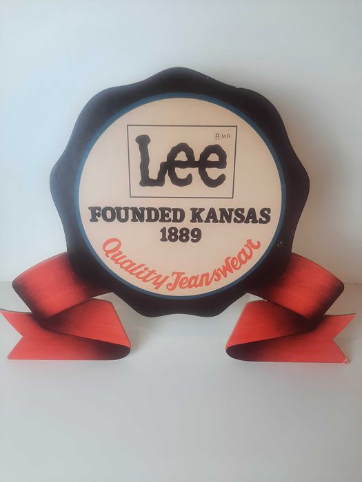Reclame publicitário Lee