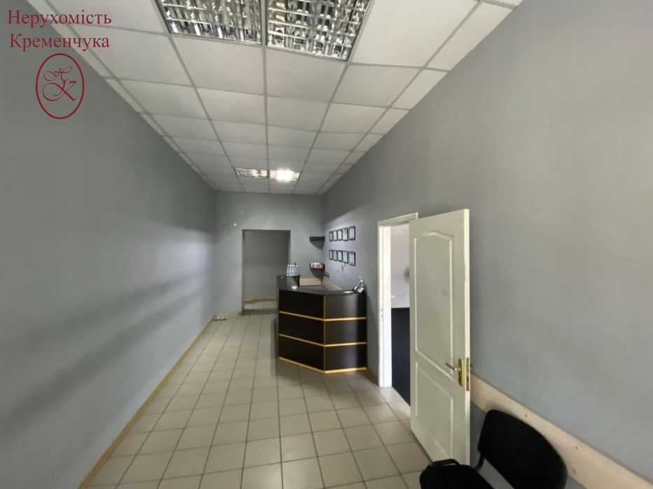 Продаж комерційного приміщення фасадна лінія центр