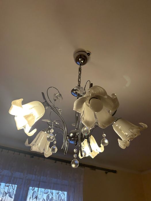 Żyrandol z kryształkami