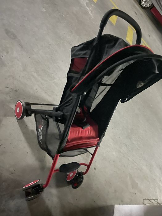 Carrinho bebé ferrari