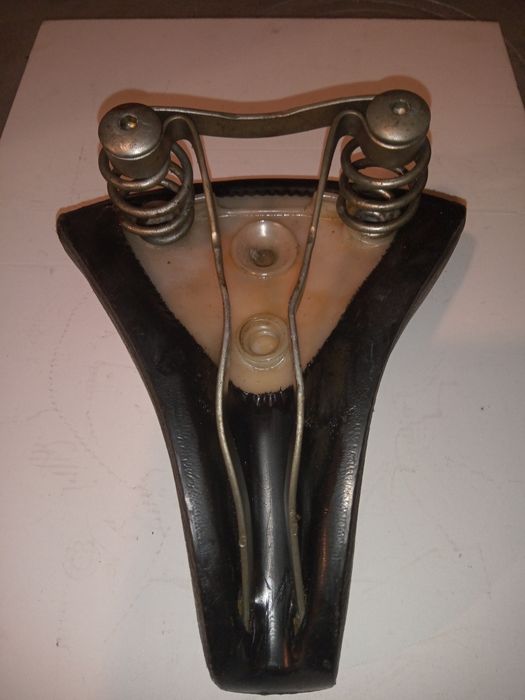 siodełko Romet Wigry 3 - igła