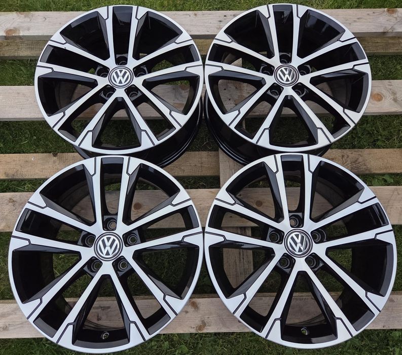 Felgi Oryginał VW Jetta Golf Caddy Sharan Touran T-Roc Passat 7Jx17 ET49 5x112
