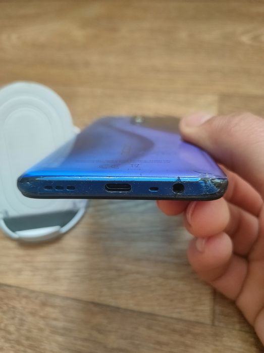 Oppo A9 4/128 NFC!повний комплект